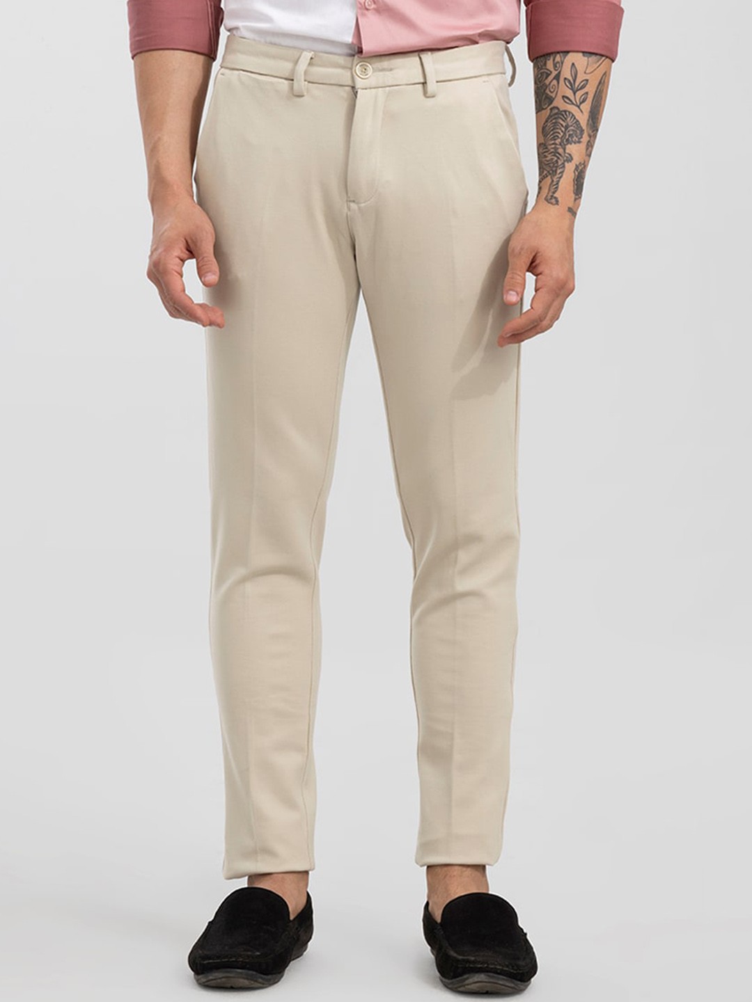 

Snitch Cream Coloured Slim Fit Mid Rise Easy Wash Stretchable Formal Trousers