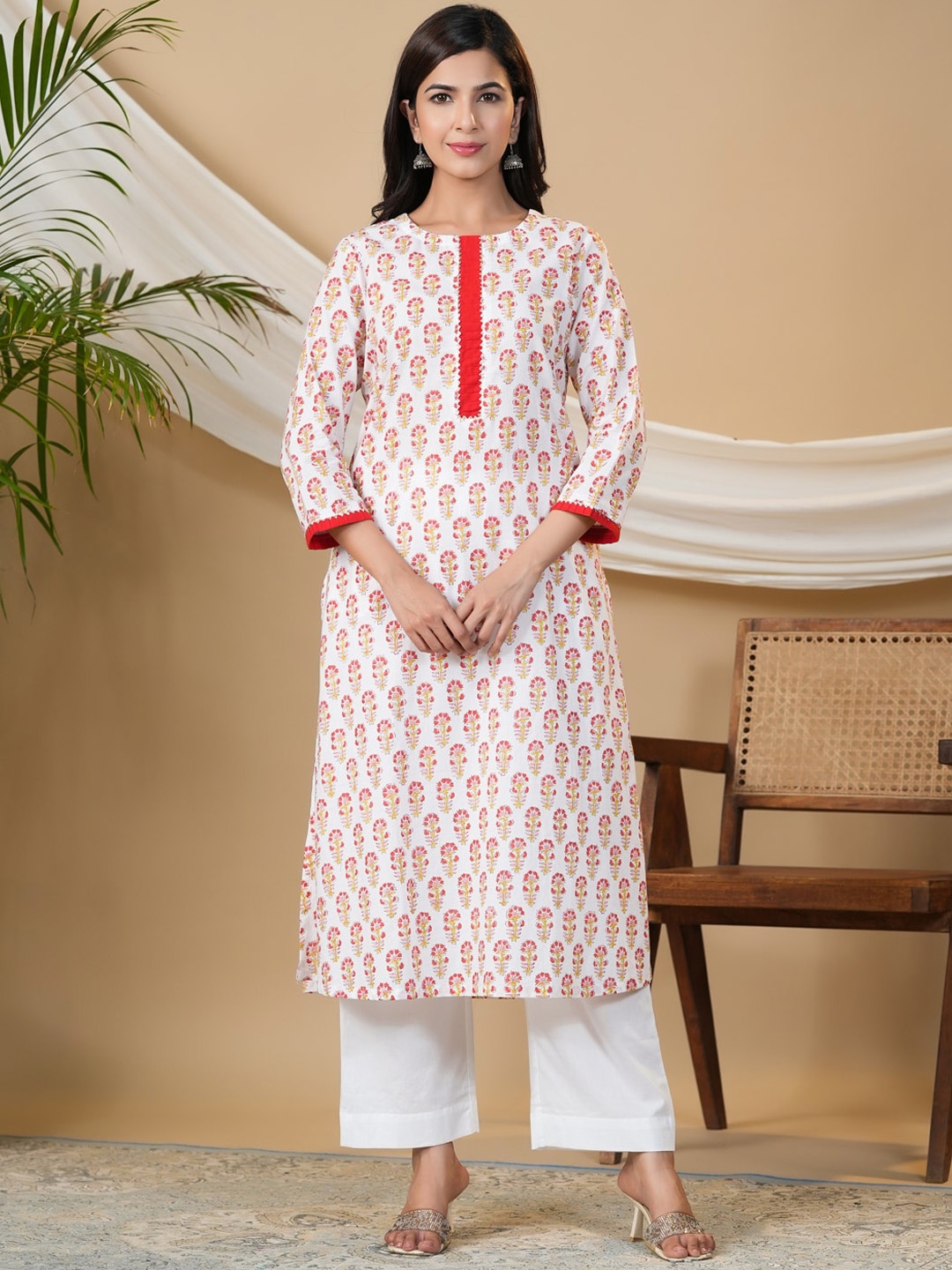 

Adveta Women White Ethnic Motifs Printed Thread Work Kurta