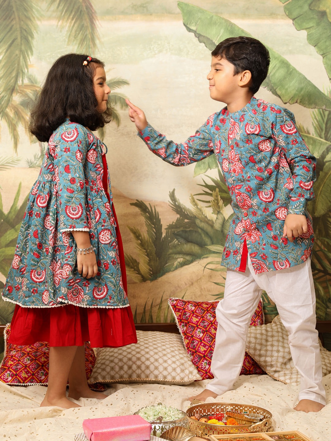 

VASTRAMAY Boys Floral Printed Band Collar Regular Pure Cotton Kurta Set, Blue