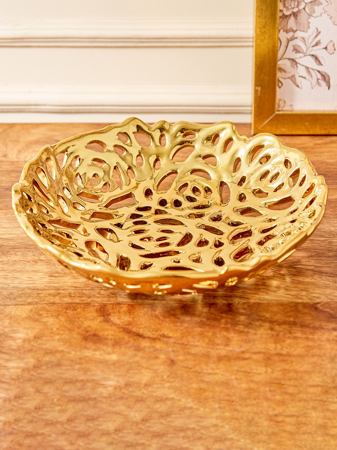 

Home Centre Gold-Toned Stellar Stoneware Carved Round Decorative Bowl