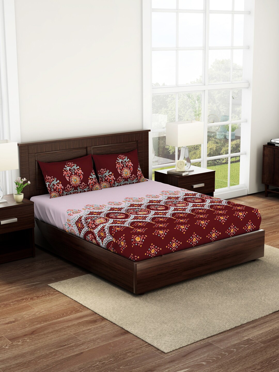 

SPACES Geostance Red 144 TC Fitted Cotton Queen Bedsheet with 2 Pillow Covers