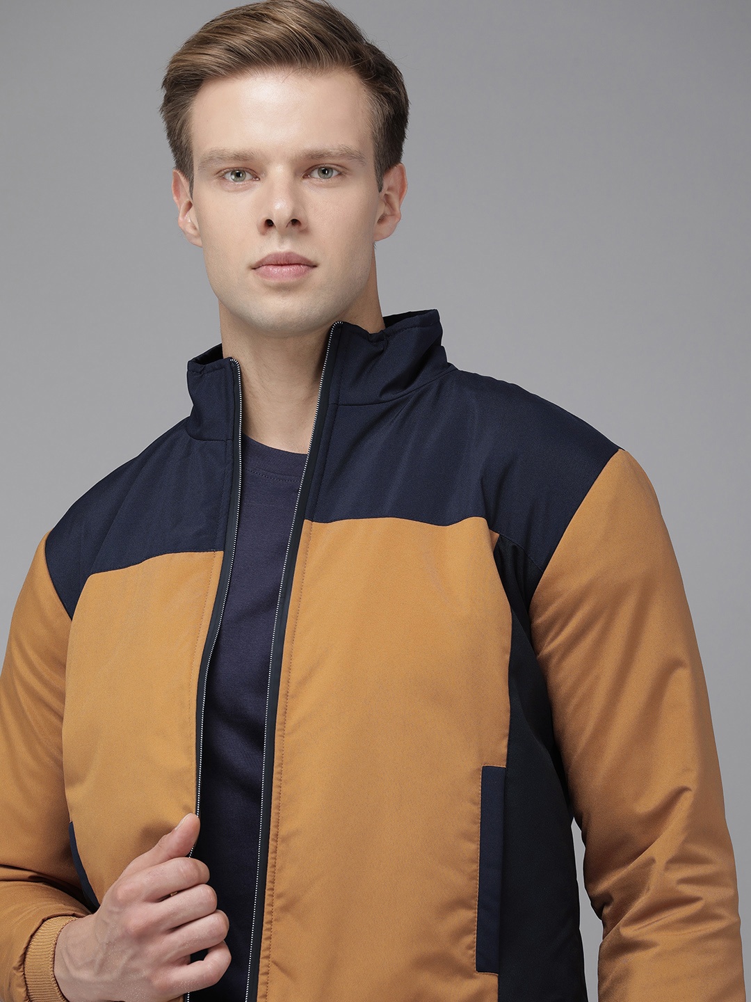 

VOXATI Men Colourblocked Sporty Jacket, Mustard