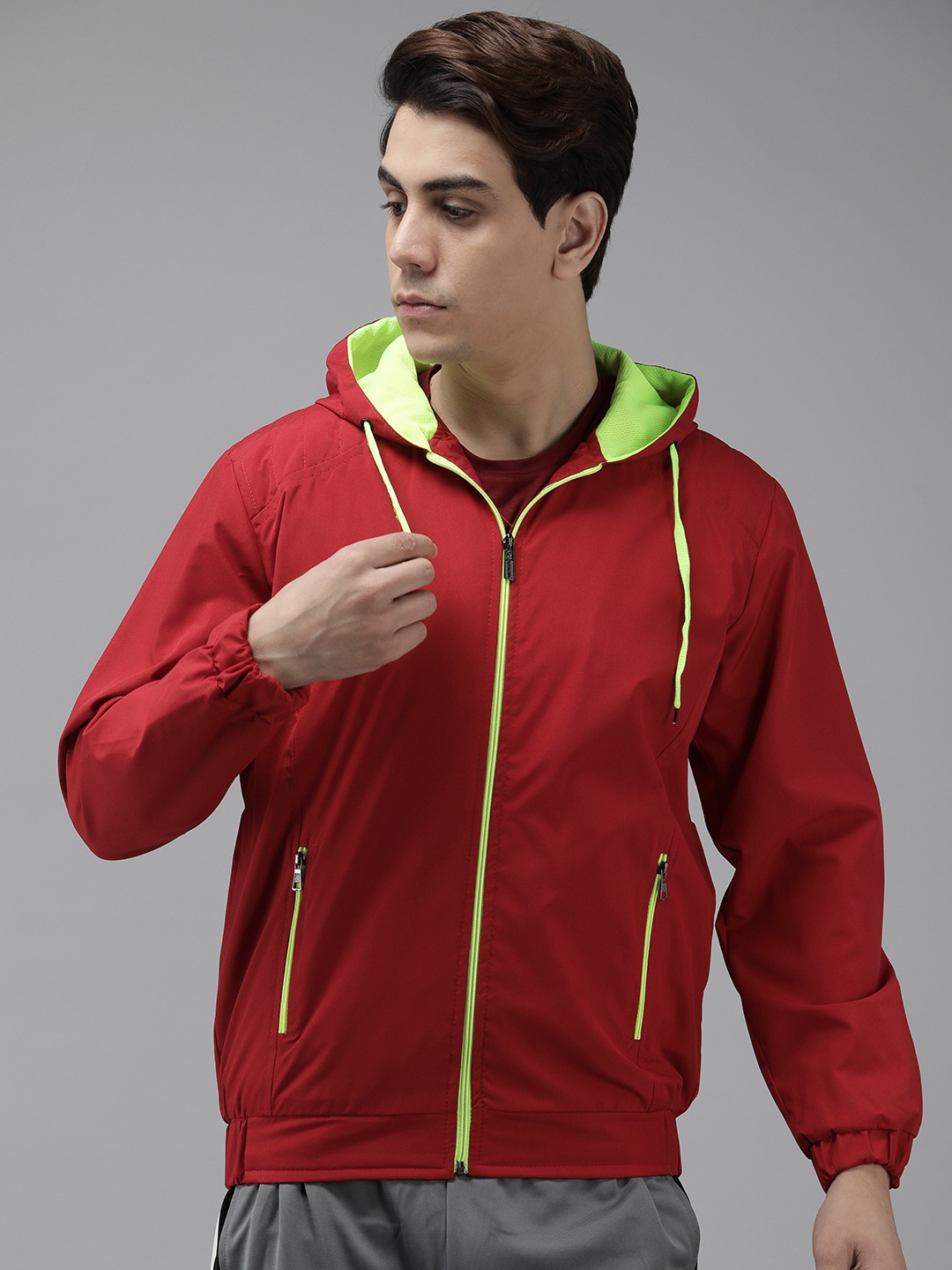 

VOXATI Men Solid Sporty Jacket, Maroon