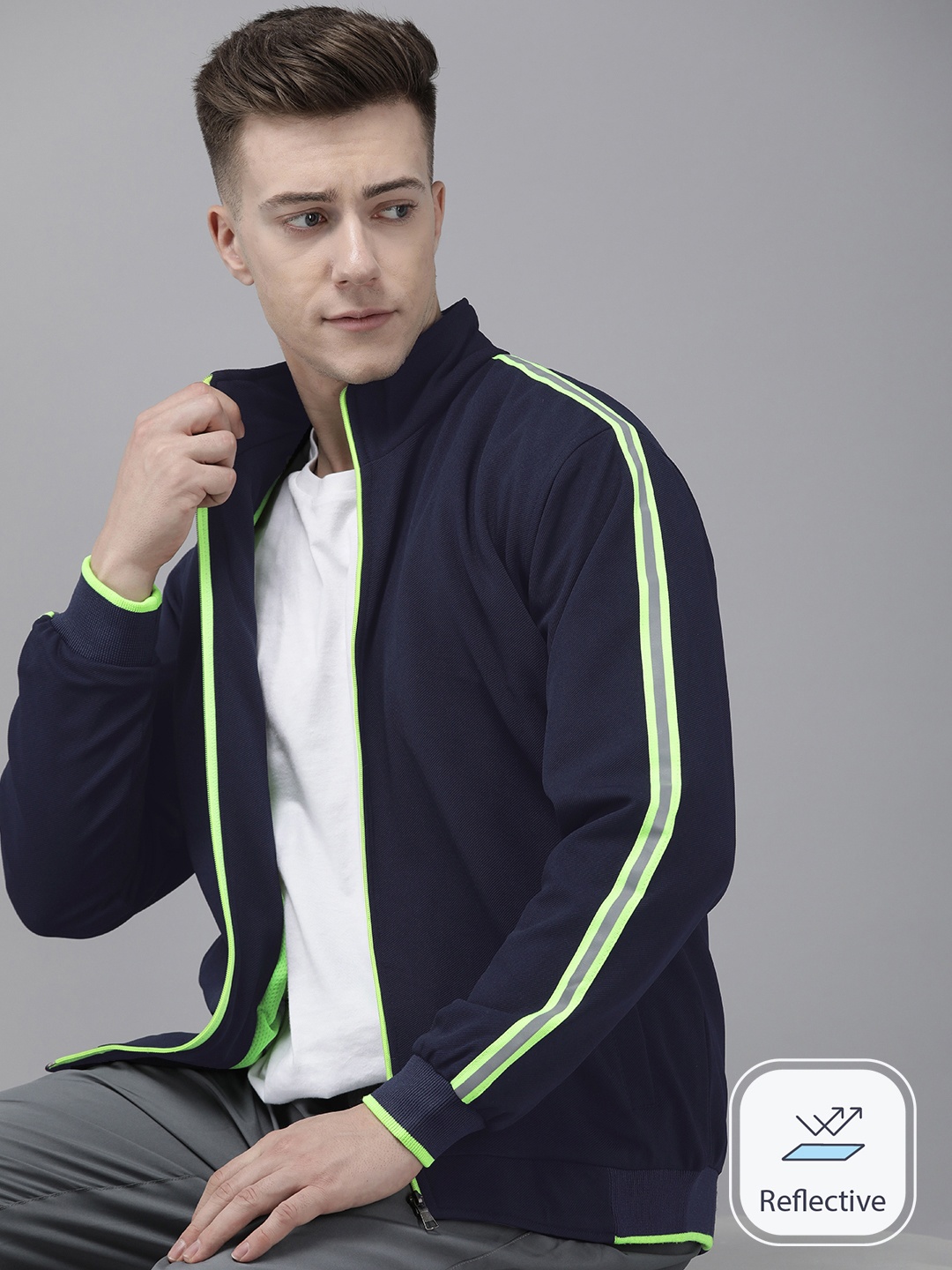 

VOXATI Men Solid Sporty Jacket, Blue