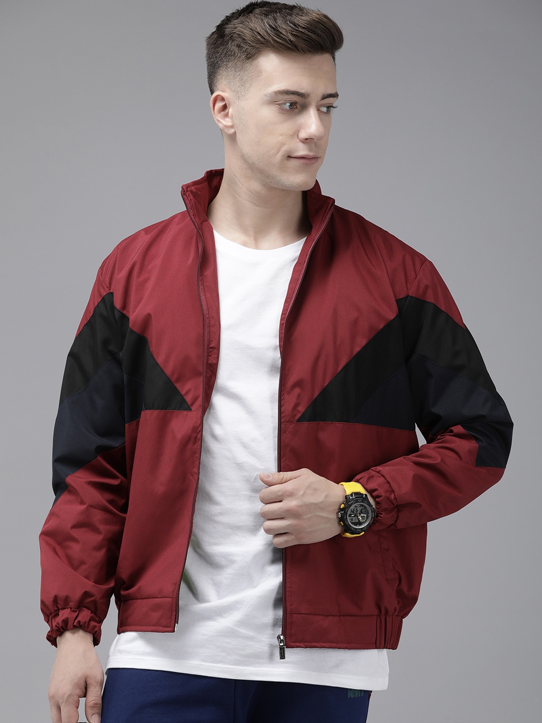 

VOXATI Men Colourblocked Sporty Jacket, Maroon