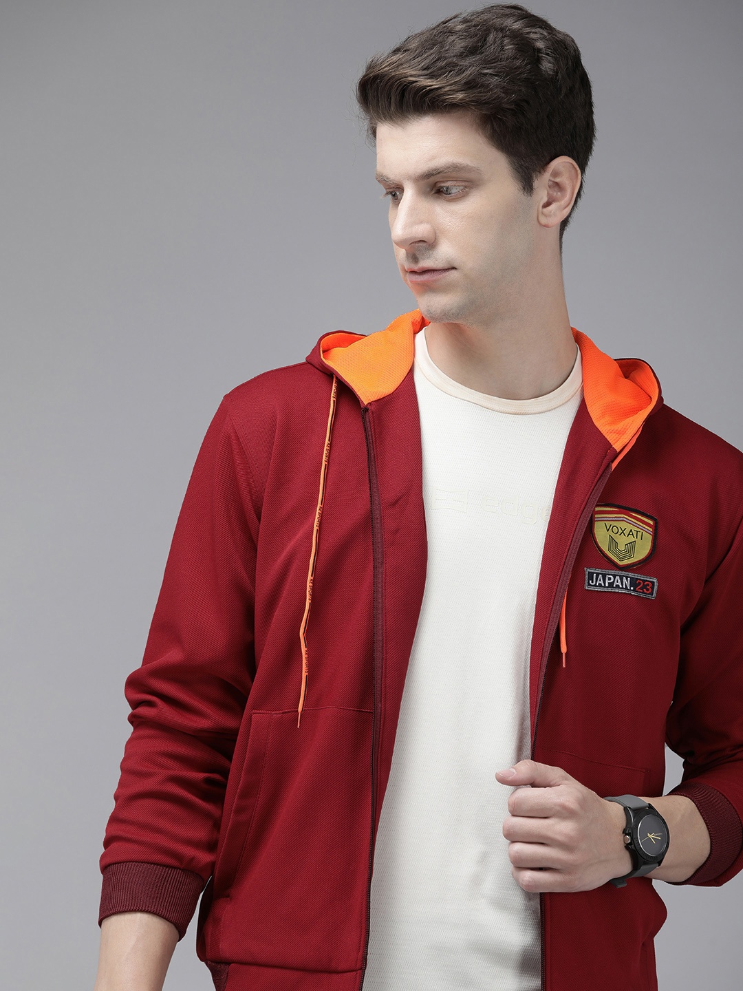 

VOXATI Men Solid Sporty Jacket with Patchwork, Maroon