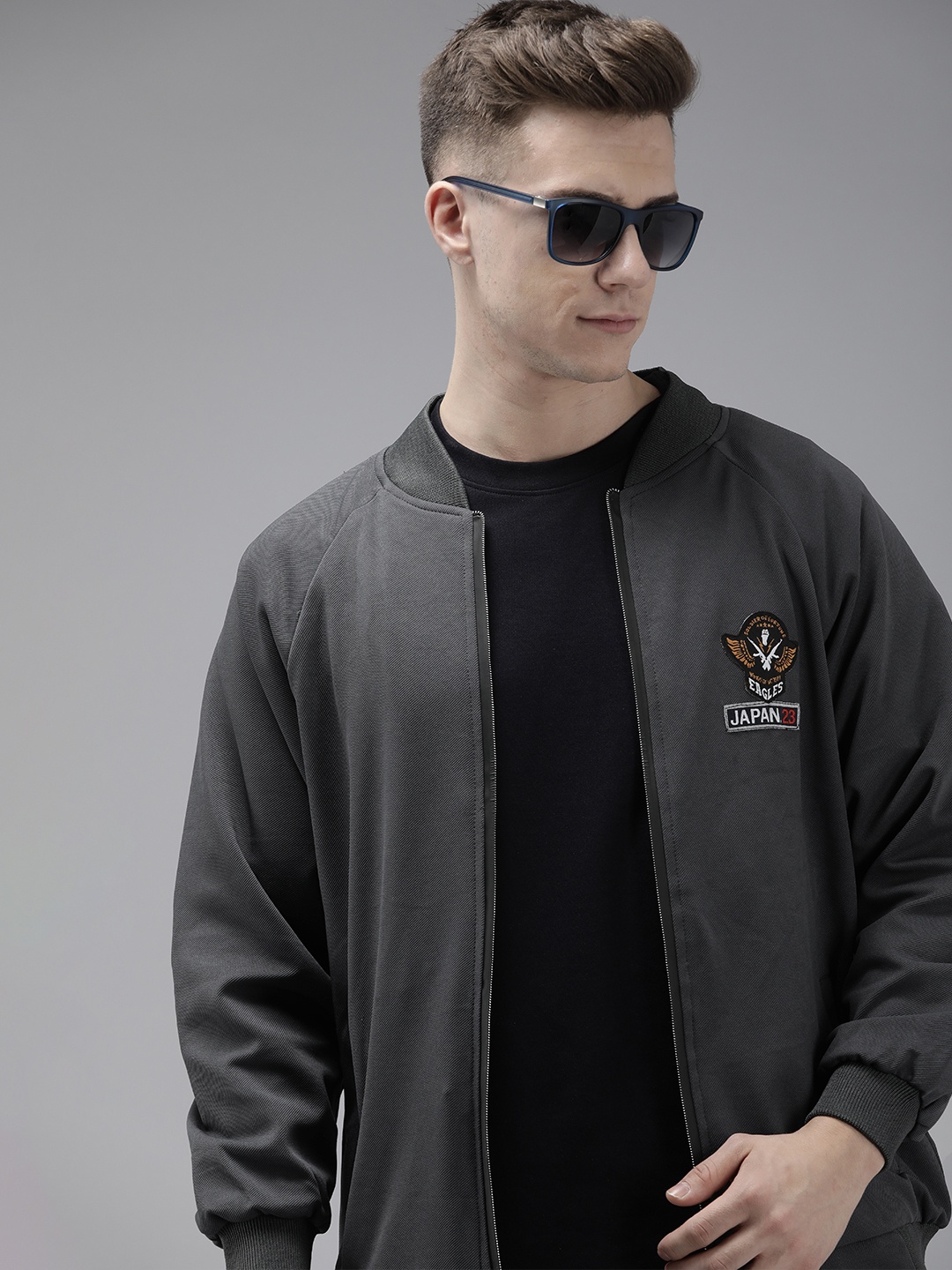 

VOXATI Men Solid Sporty Jacket with Patchwork, Grey