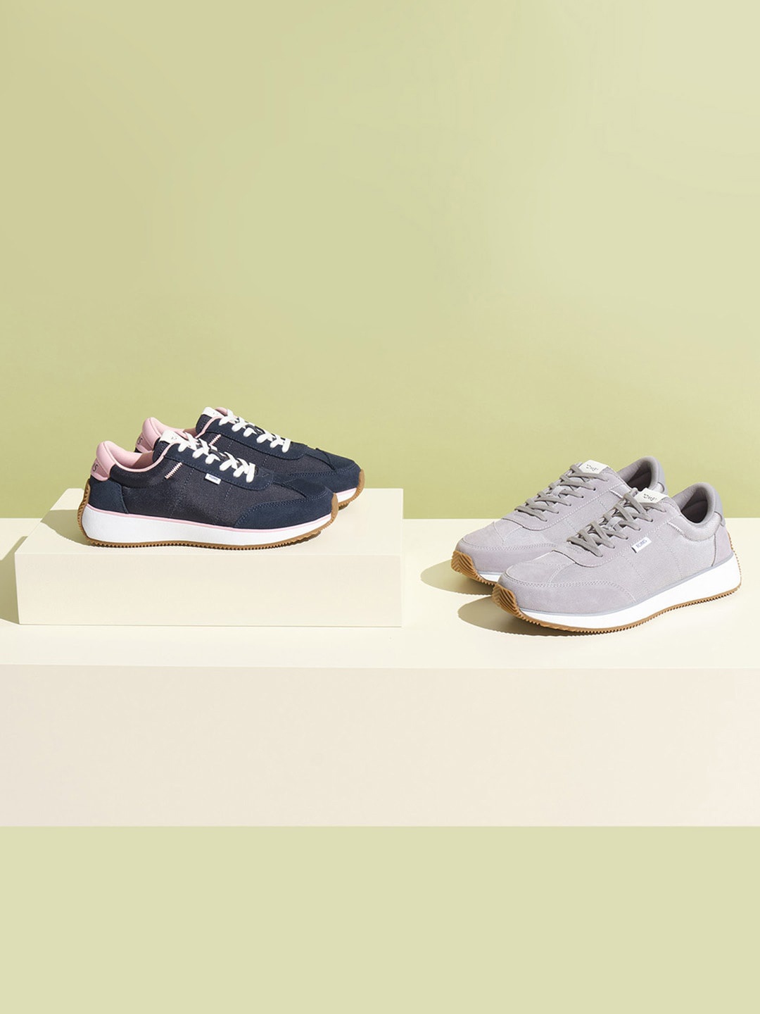

TOMS Women Contrast Sole Suede Sneakers, Navy blue