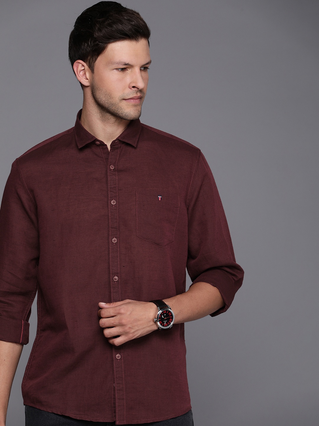 

Louis Philippe Jeans Pure Linen Slim Fit Opaque Casual Shirt, Maroon