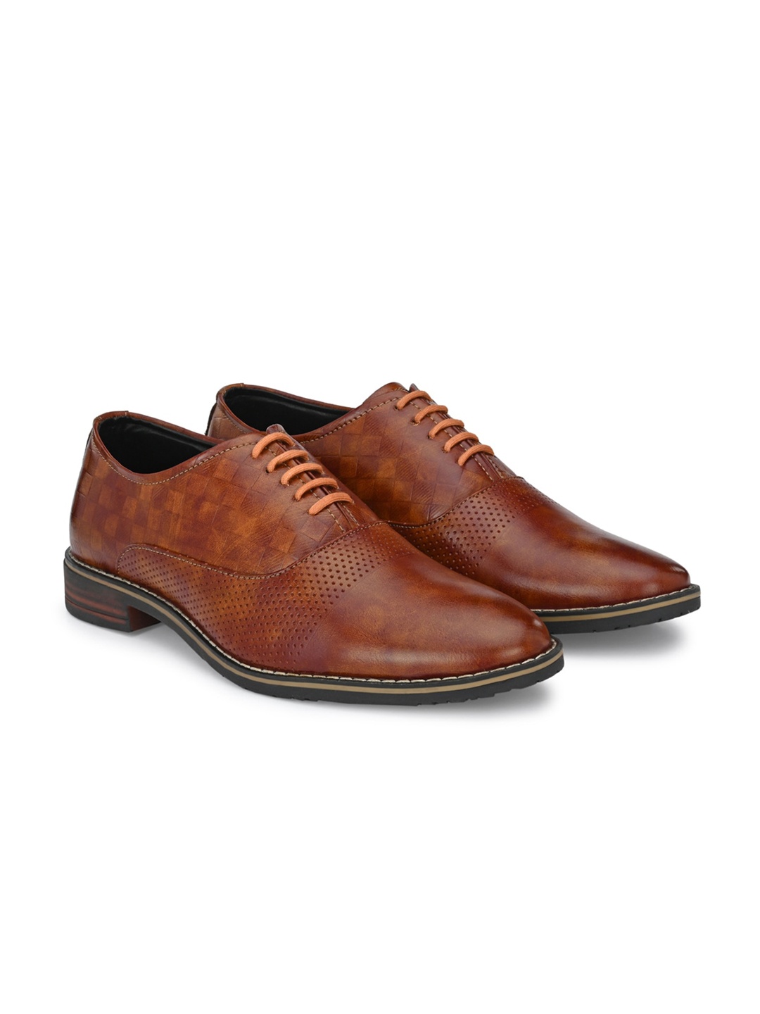 

ATTITUDIST Men Textured Formal Oxfords, Tan