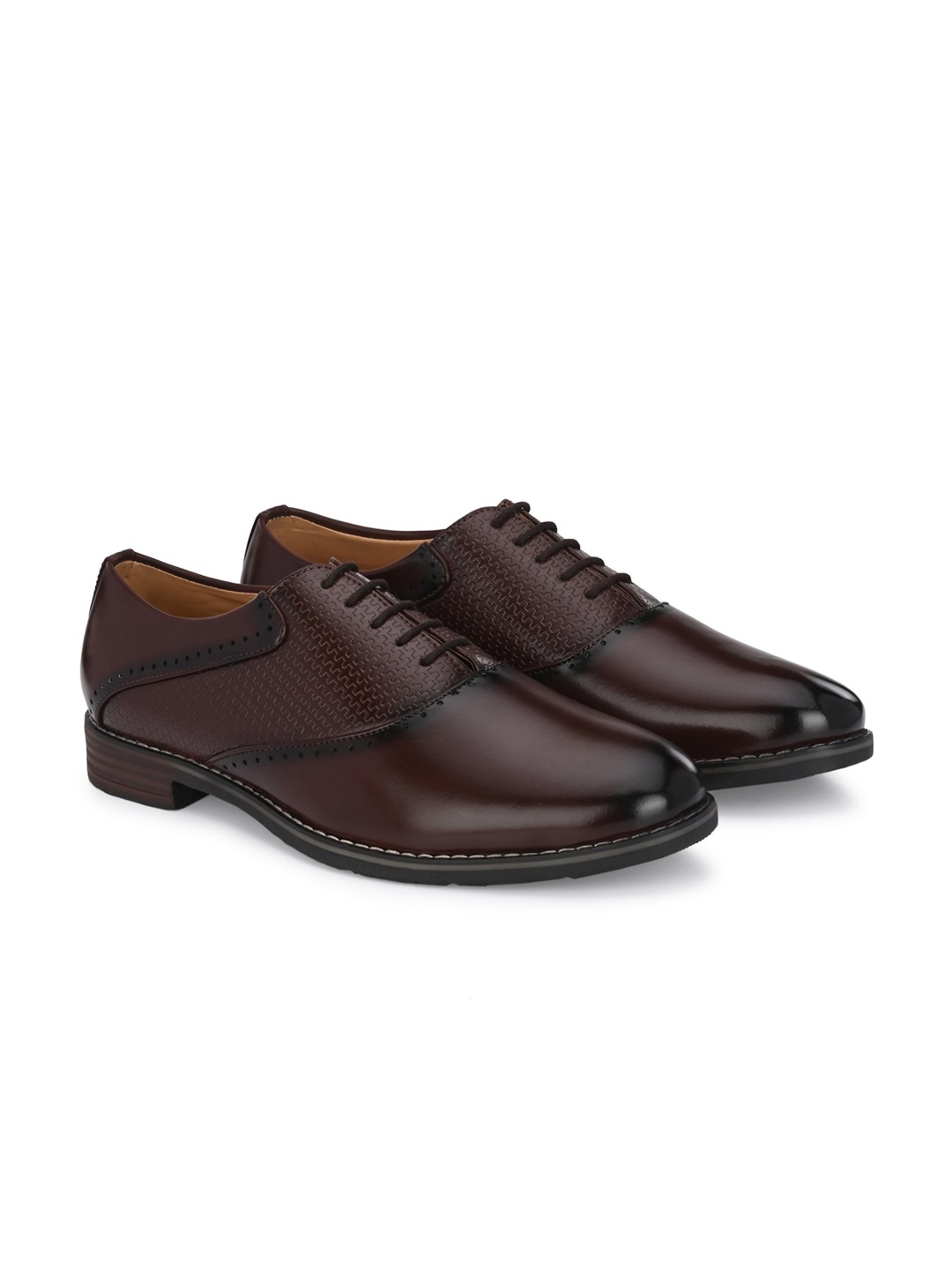 

ATTITUDIST Men Textured Formal Oxfords, Brown