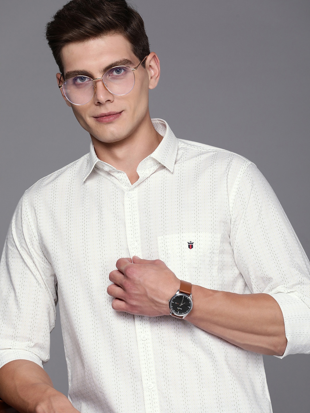

Louis Philippe Sport Super Slim Fit Pure Cotton Printed Casual Shirt, Off white