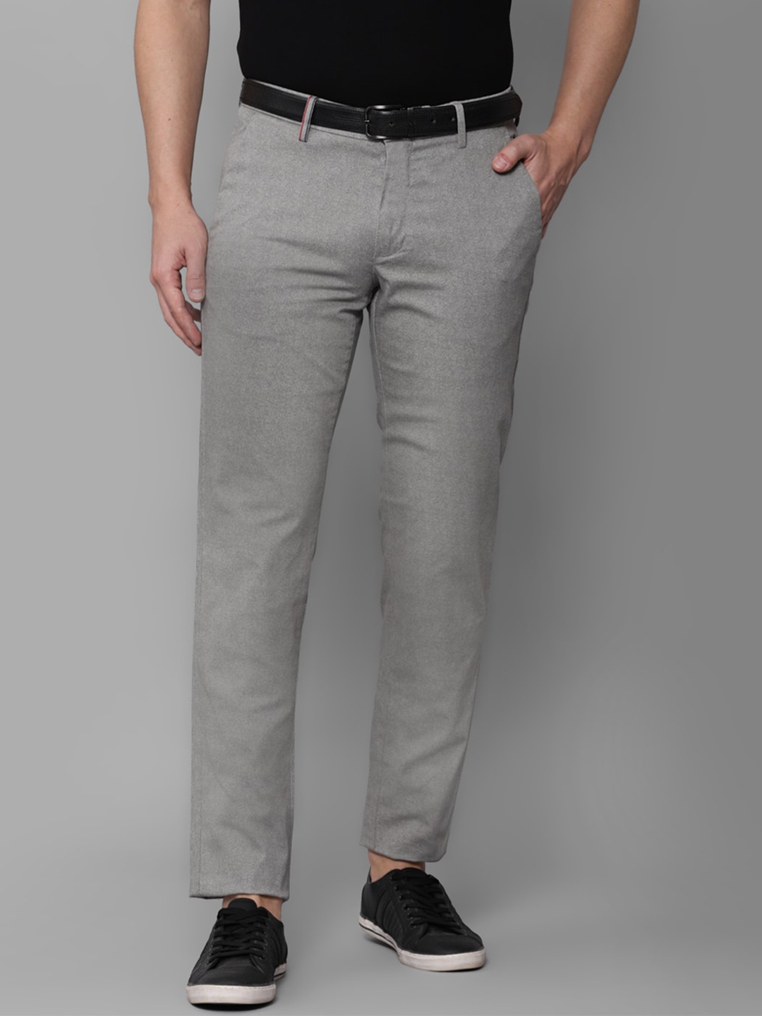 

Louis Philippe Sport Men Slim Fit Mid Rise Chinos, Grey