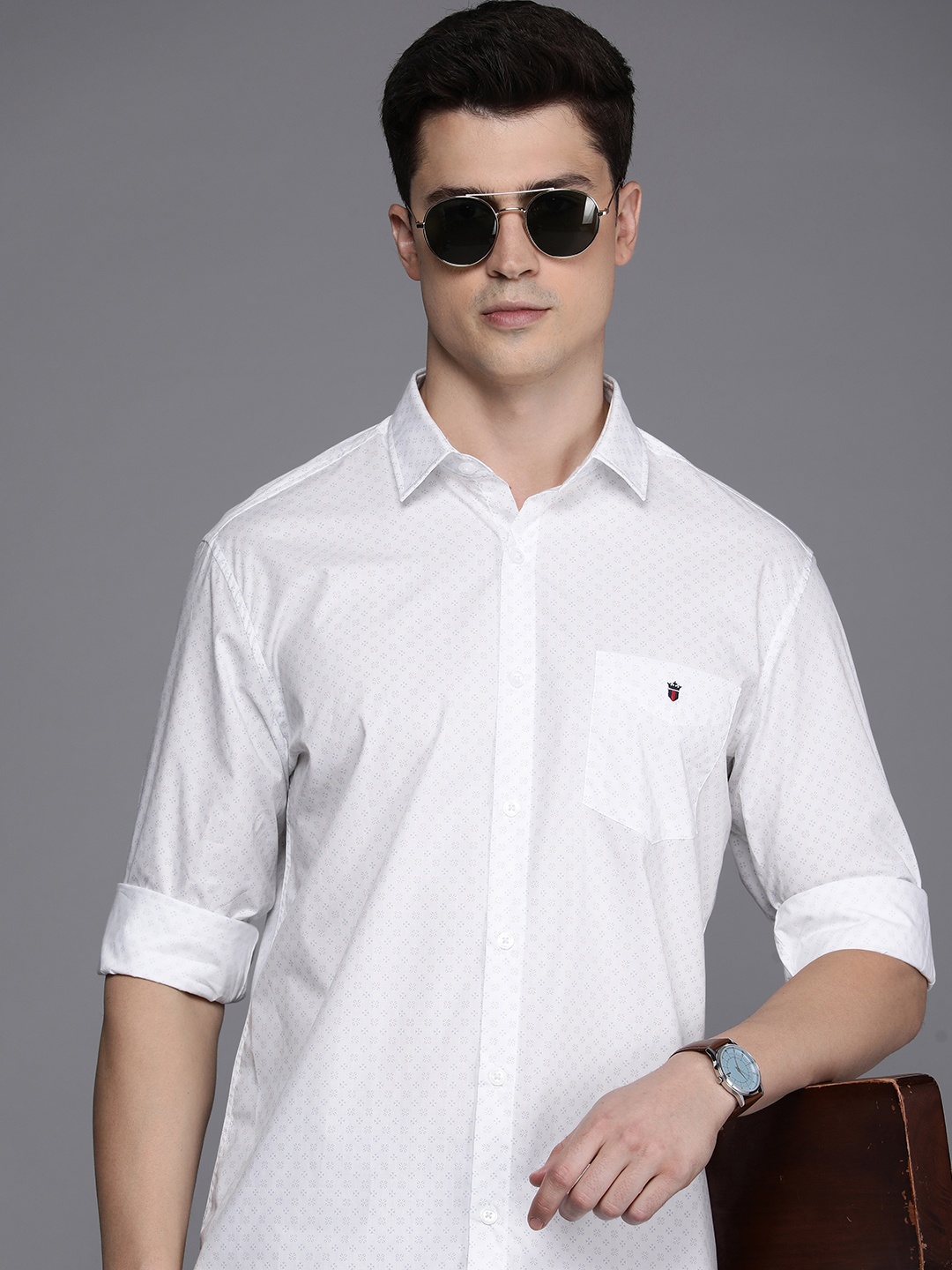 

Louis Philippe Sport Slim Fit Geometric Printed Pure Cotton Casual Shirt, White