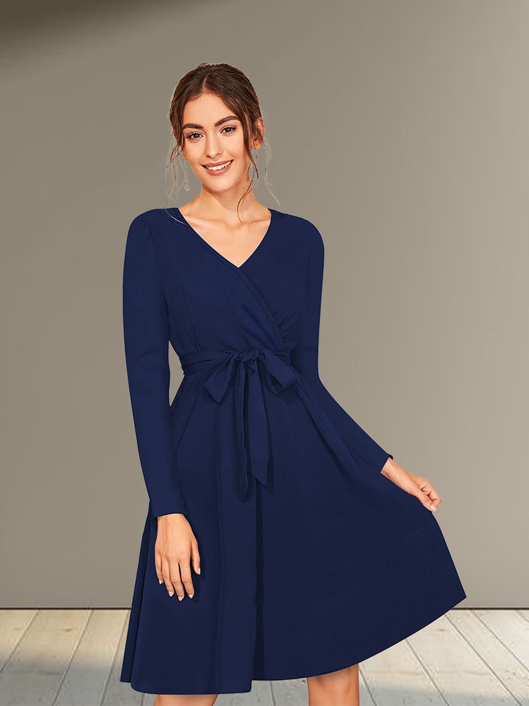 

N N ENTERPRISE V Neck Long Sleeve Bodycon Dress, Blue