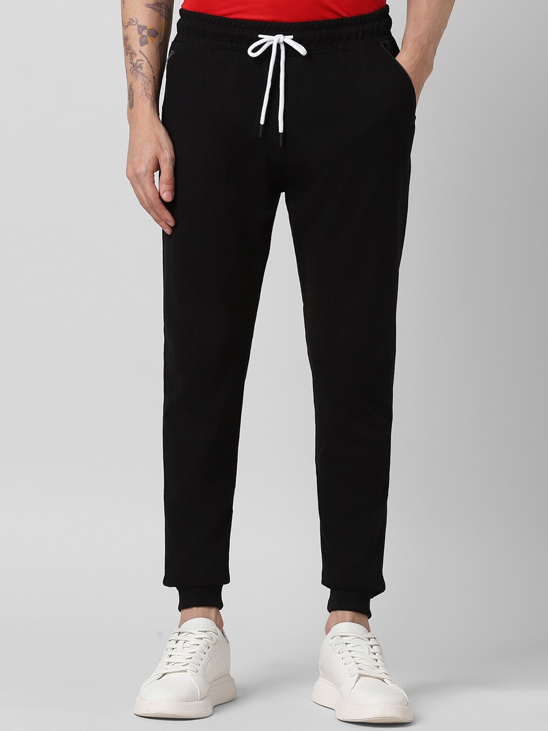 

People Men Black Mid-Rise Joggers