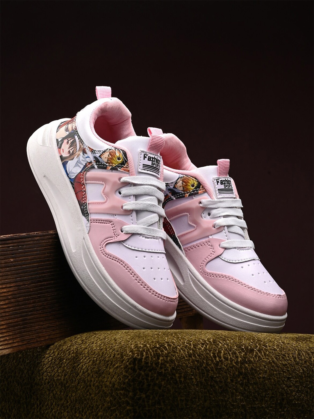 

Roadster Women Pink & White Printed Walking Shoes