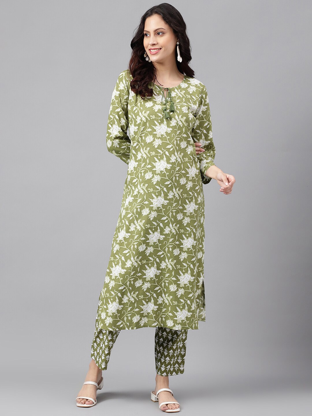 

KALINI Floral Printed Tie-Up Neck Straight Kurta & Trousers, Green