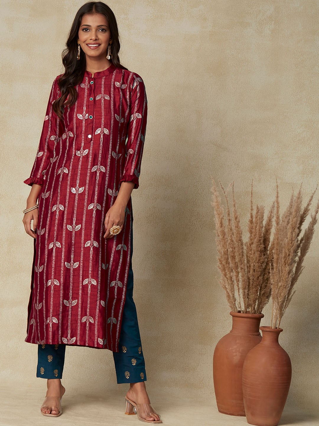 

FASHOR Maroon Floral Embroidered Mandarin Collar Kurta