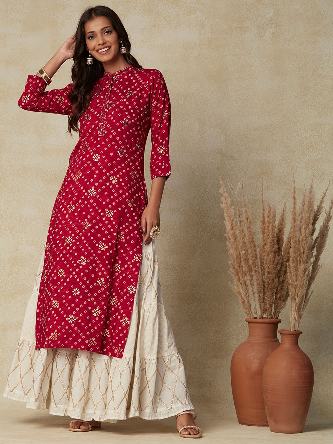 

FASHOR Red Bandhani Printed Mandarin Collar Kurta