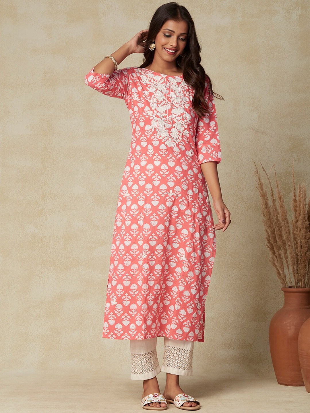 

FASHOR Pink Floral Printed Thread Work Cotton Kurta