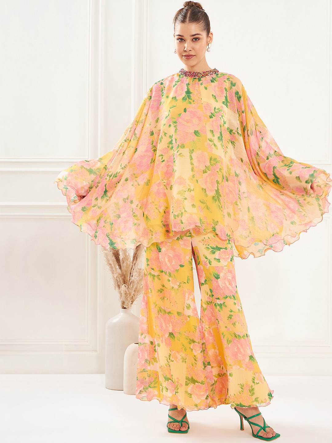 

Antheaa Printed Top & Trouser, Yellow