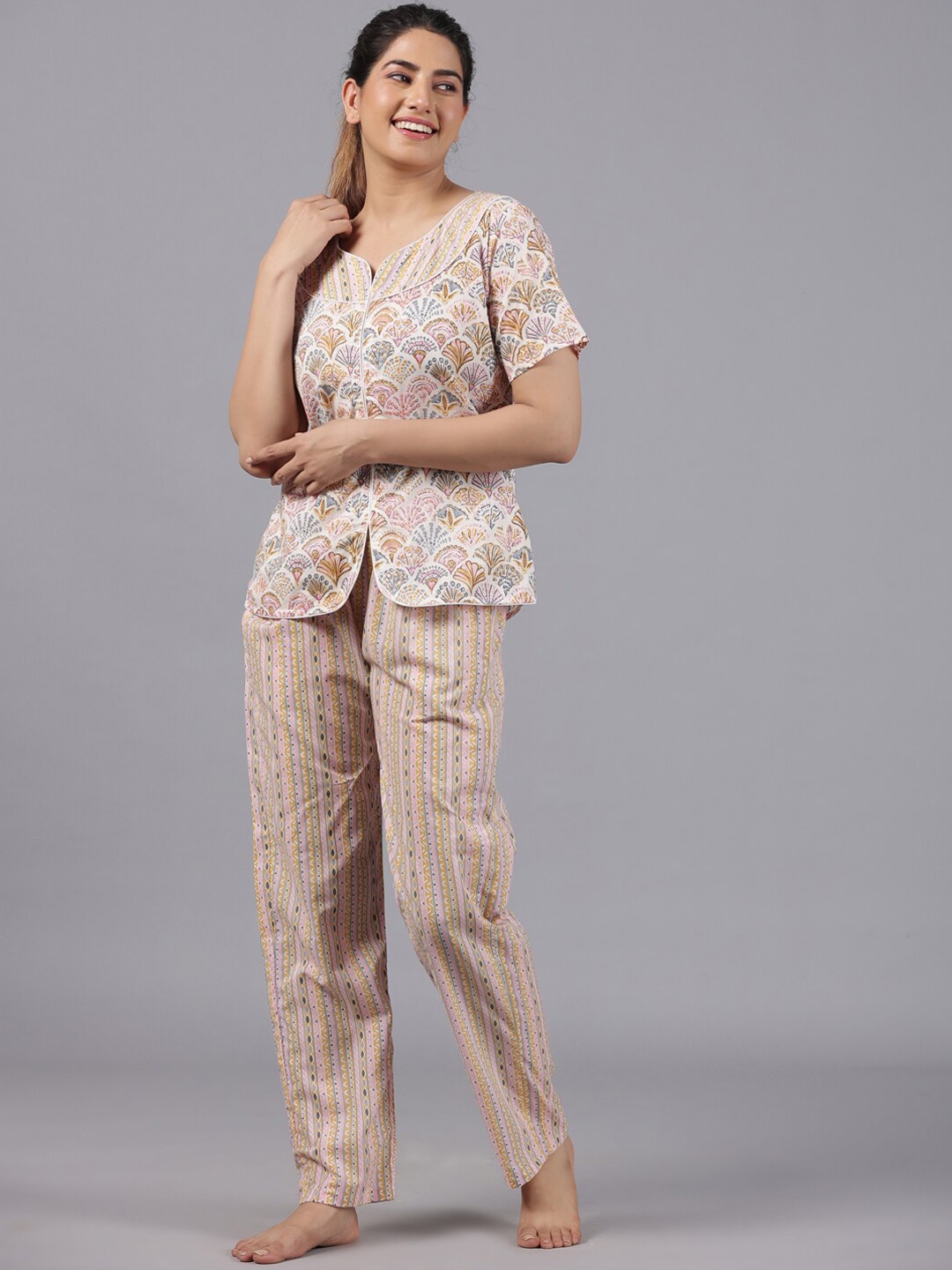 

PARCHHAI Floral Printed Pure Cotton Night Suit, White