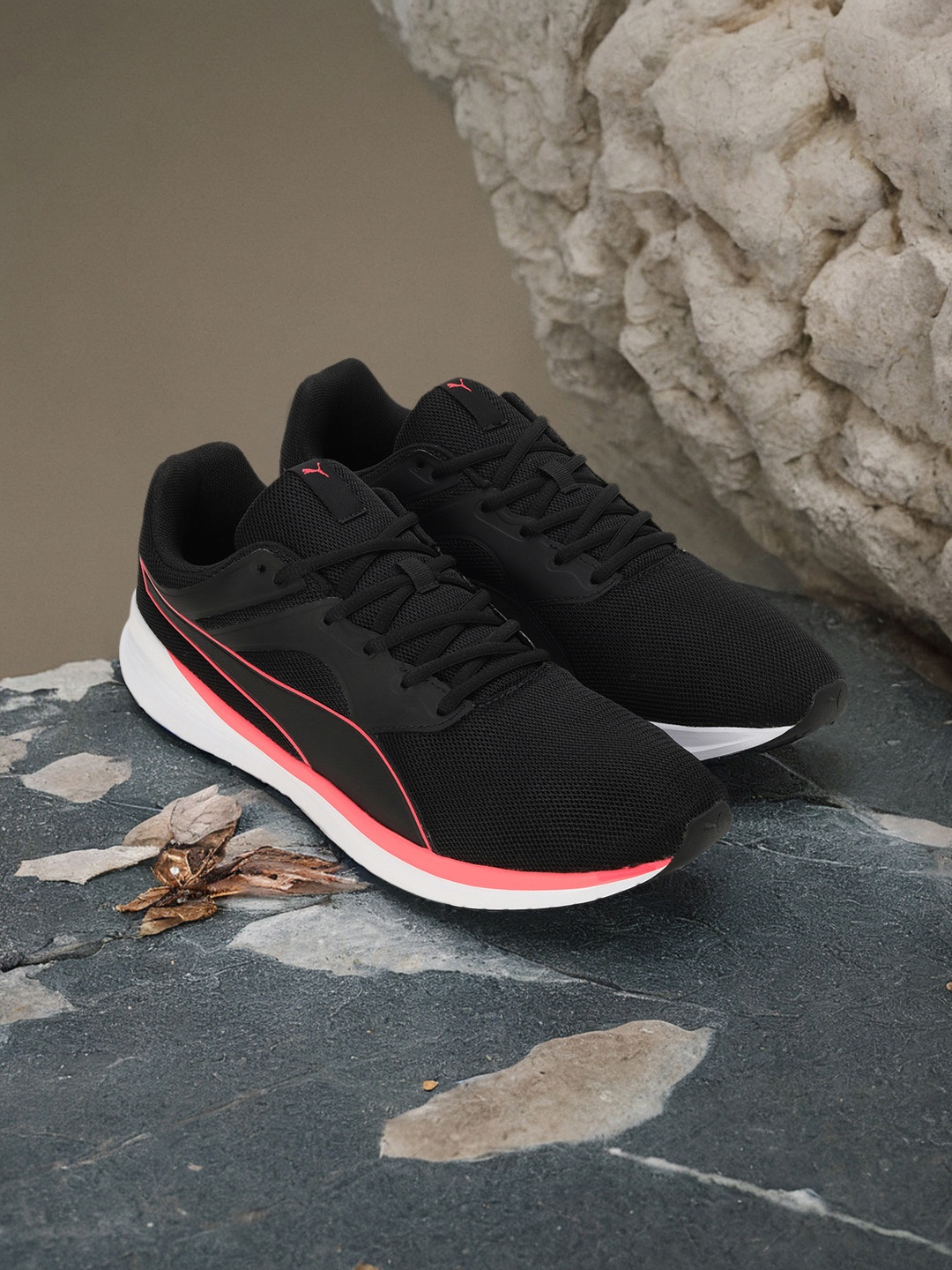 

Puma Unisex Transport Running Shoes, Black