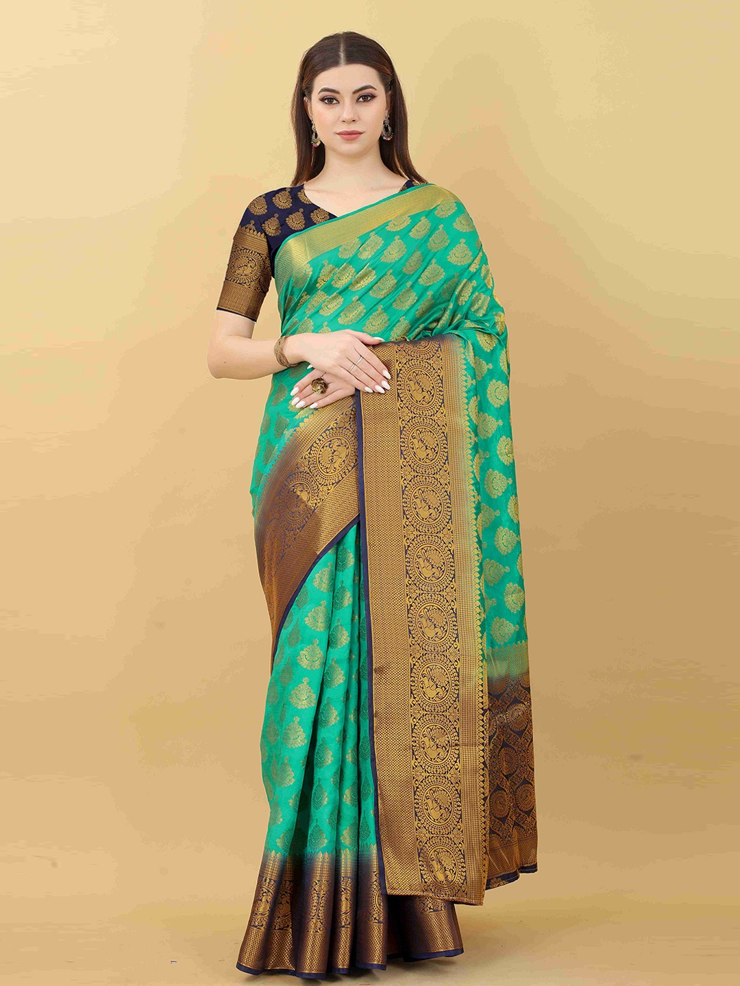 

DIVASTRI Ethnic Motifs Woven Design Zari Banarasi Saree, Green