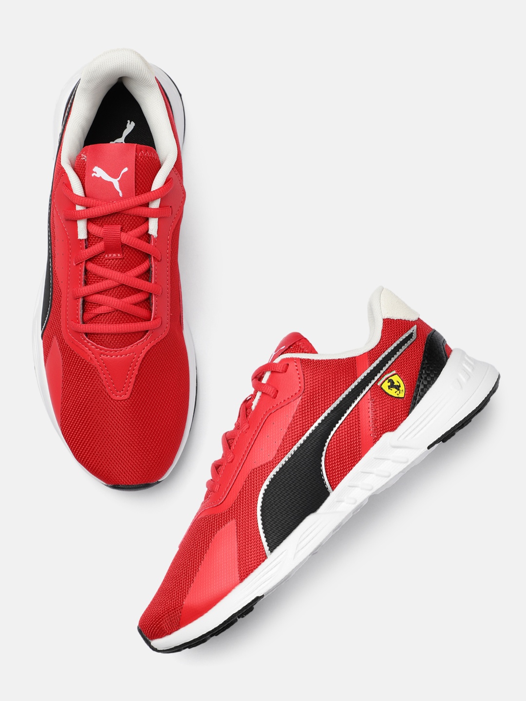 

PUMA Motorsport Unisex Textured Scuderia Ferrari Tiburion Sneakers, Red