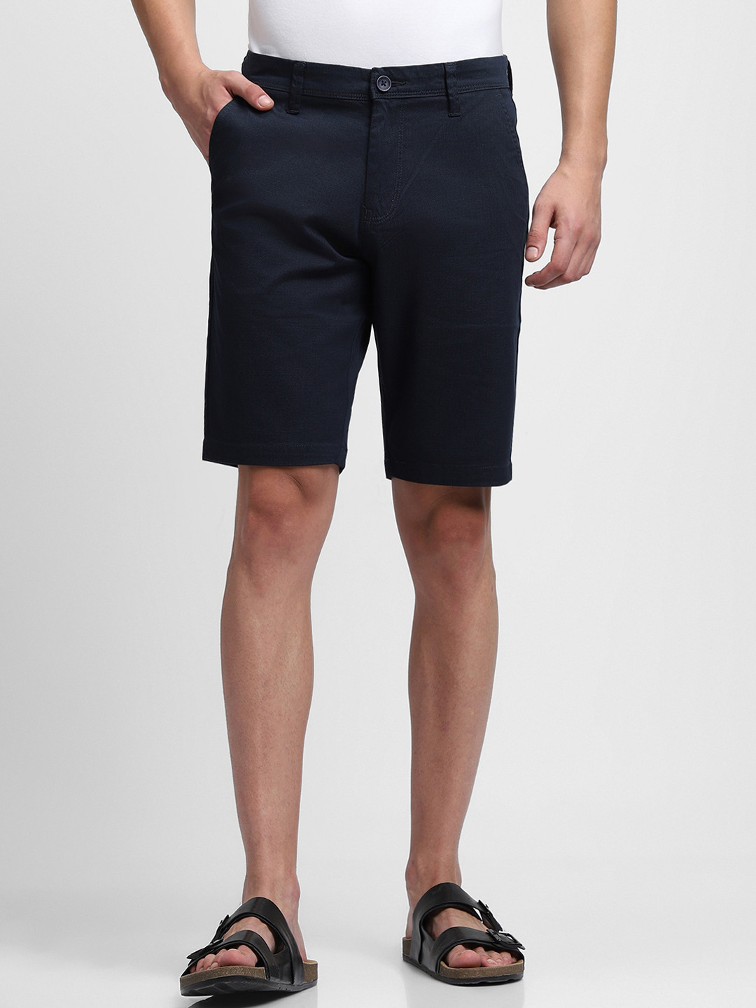 

Dennis Lingo Men Mid-Rise Slim Fit Chino Shorts, Navy blue