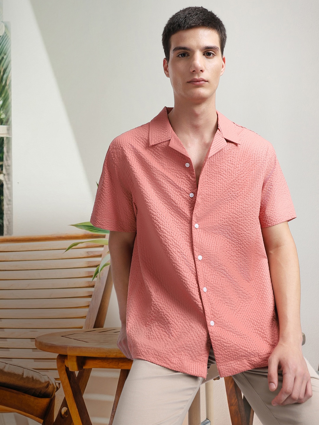 

Dennis Lingo Self Design Textured Cuban Collar Casual Shirt, Coral