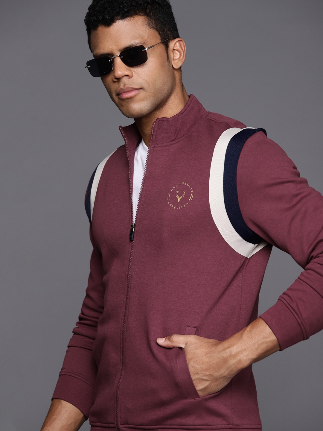 

Allen Solly Men Front-Open Sweatshirt, Burgundy