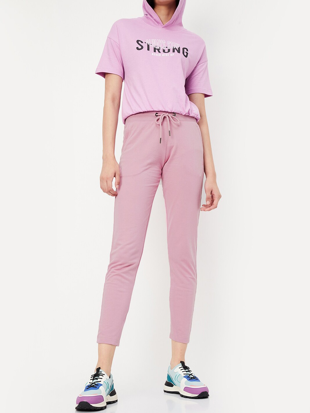 

max Women Mid-Rise Sports Track Pants, Pink