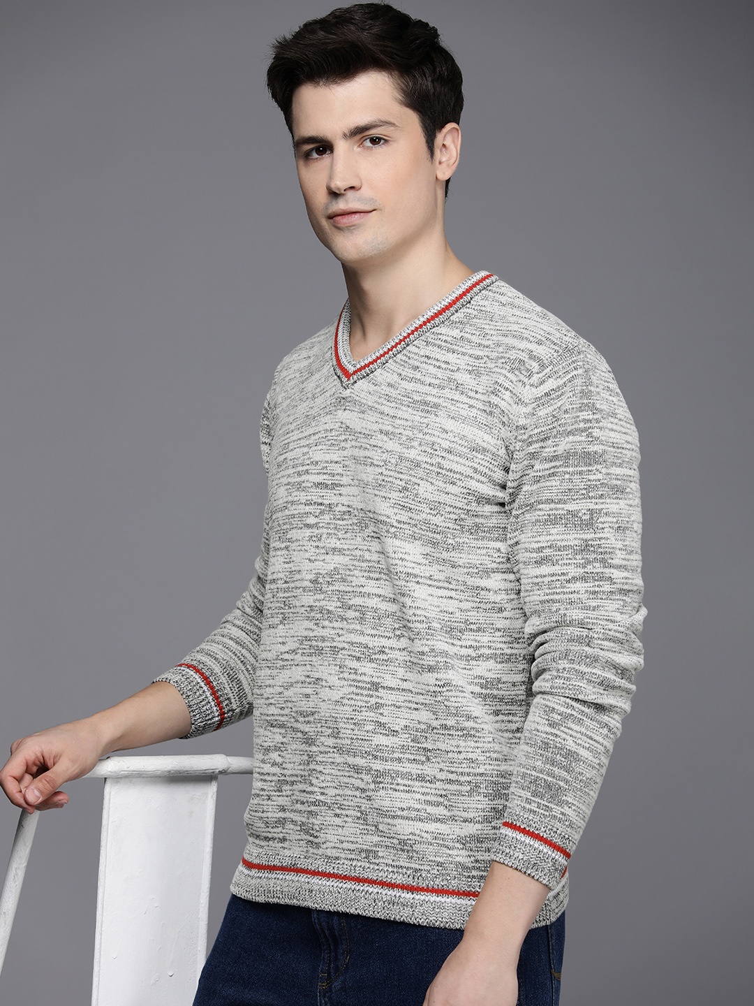 

Allen Solly Men Solid Pullover, Grey melange