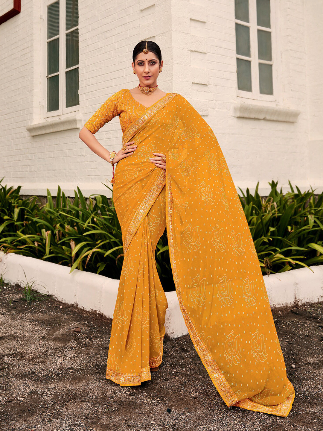 

elora Bandhani Printed Saree, Yellow
