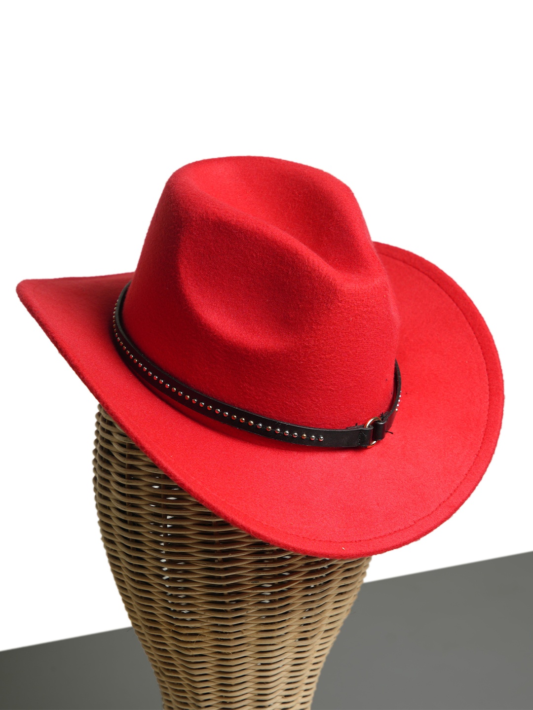 

CHOKORE Men With Belt Band Cowboy Hat, Red