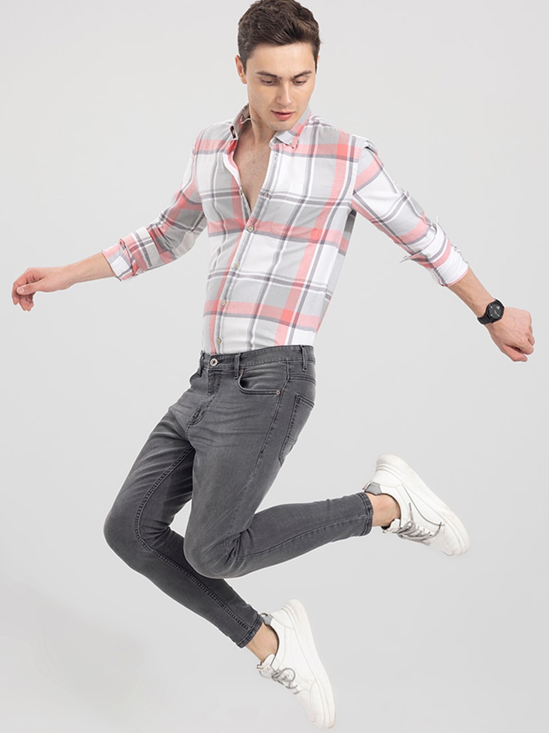 

Snitch Men Grey Skinny Fit Clean Look Stretchable Jeans