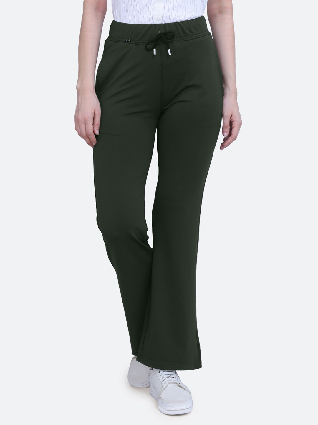 

FCK-3 Women Regular Fit Bootcut Trackpant, Green