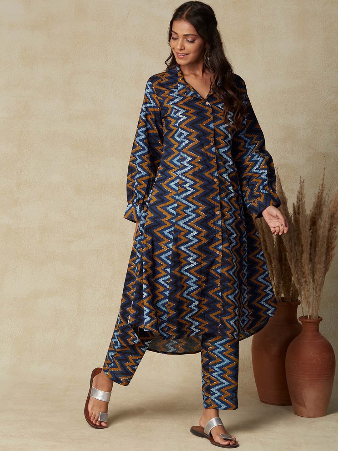 

FASHOR Blue Abstract Printed A-Line Panelled Pure Cotton Kurta With Trousers