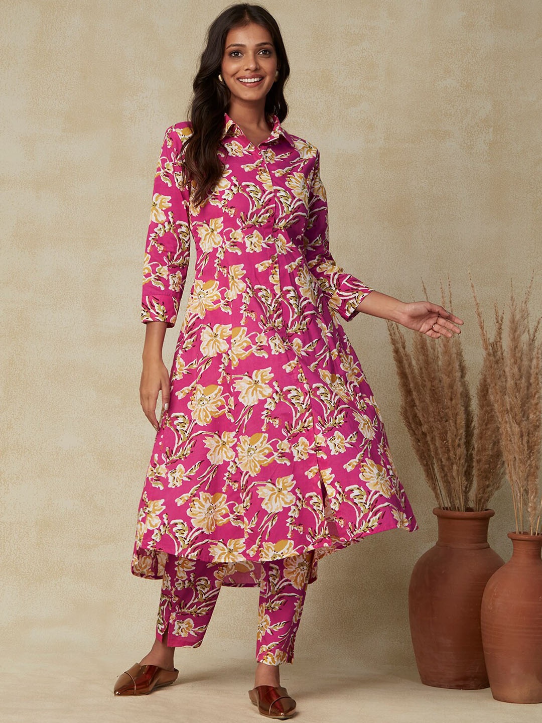 

FASHOR Pink Floral Printed Shirt Collar Panelled High-Low Pure Cotton Kurta With Trousers