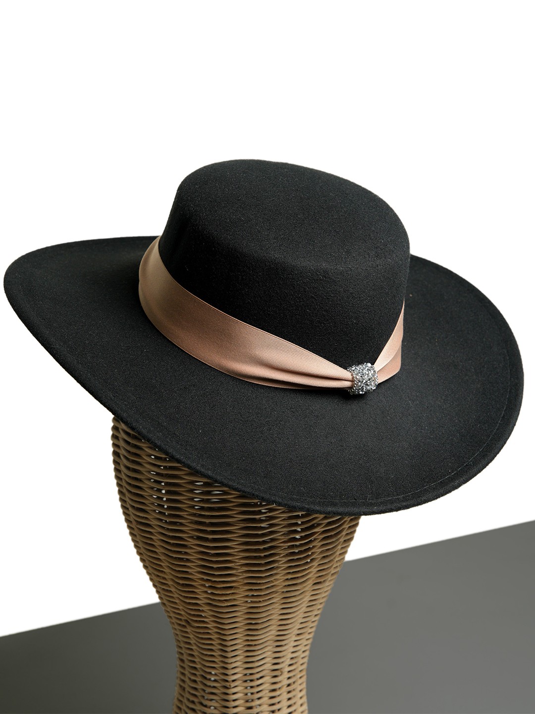 

CHOKORE Women Embellished Wide Brim Sun Hat, Black
