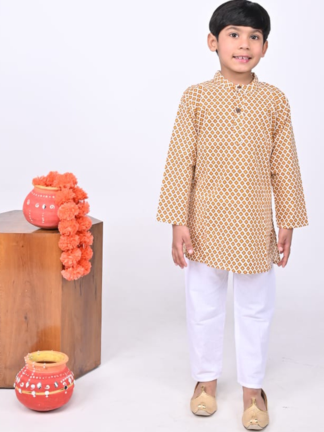 

Maaikid Boys Boys Ethnic Motifs Printed Band Collar Pure Cotton Kurta with Pyjamas, Mustard