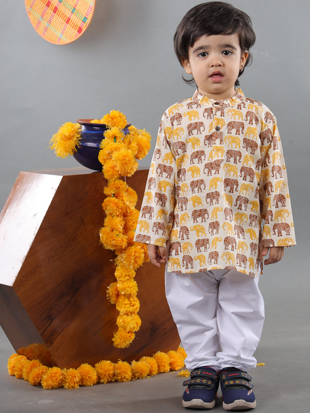 

Maaikid Boys Etnic Motifs Printed Band Collar Pure Cotton Kurta with Pyjamas, Yellow