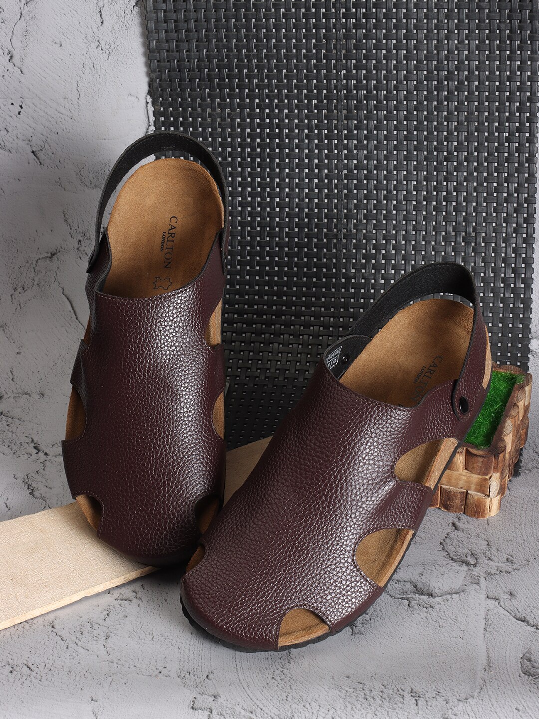 

Carlton London Men Textured Shoe-Style Sandals With Backstrap, Brown