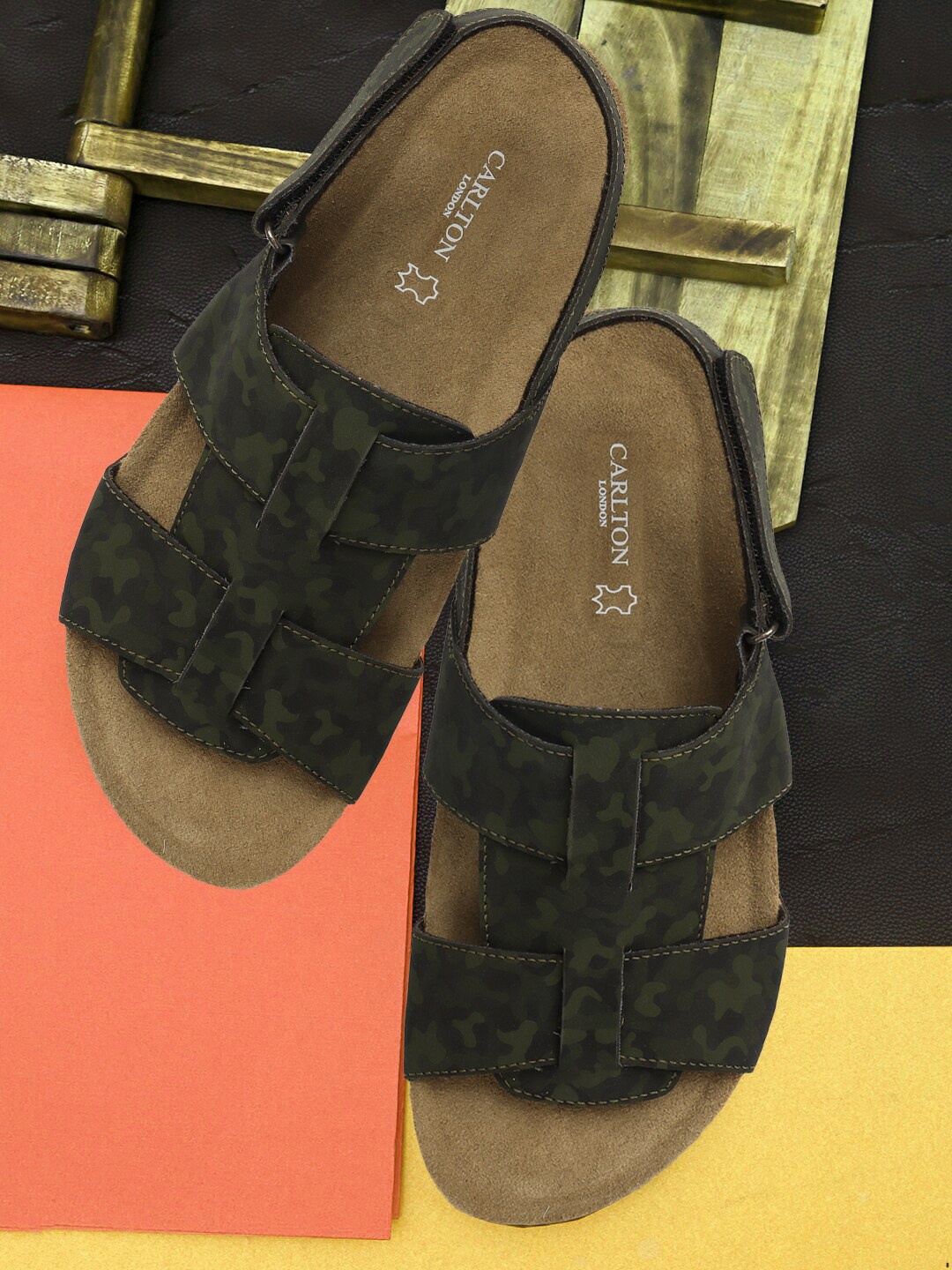 

Carlton London Men Printed Comfort Sandals, Olive