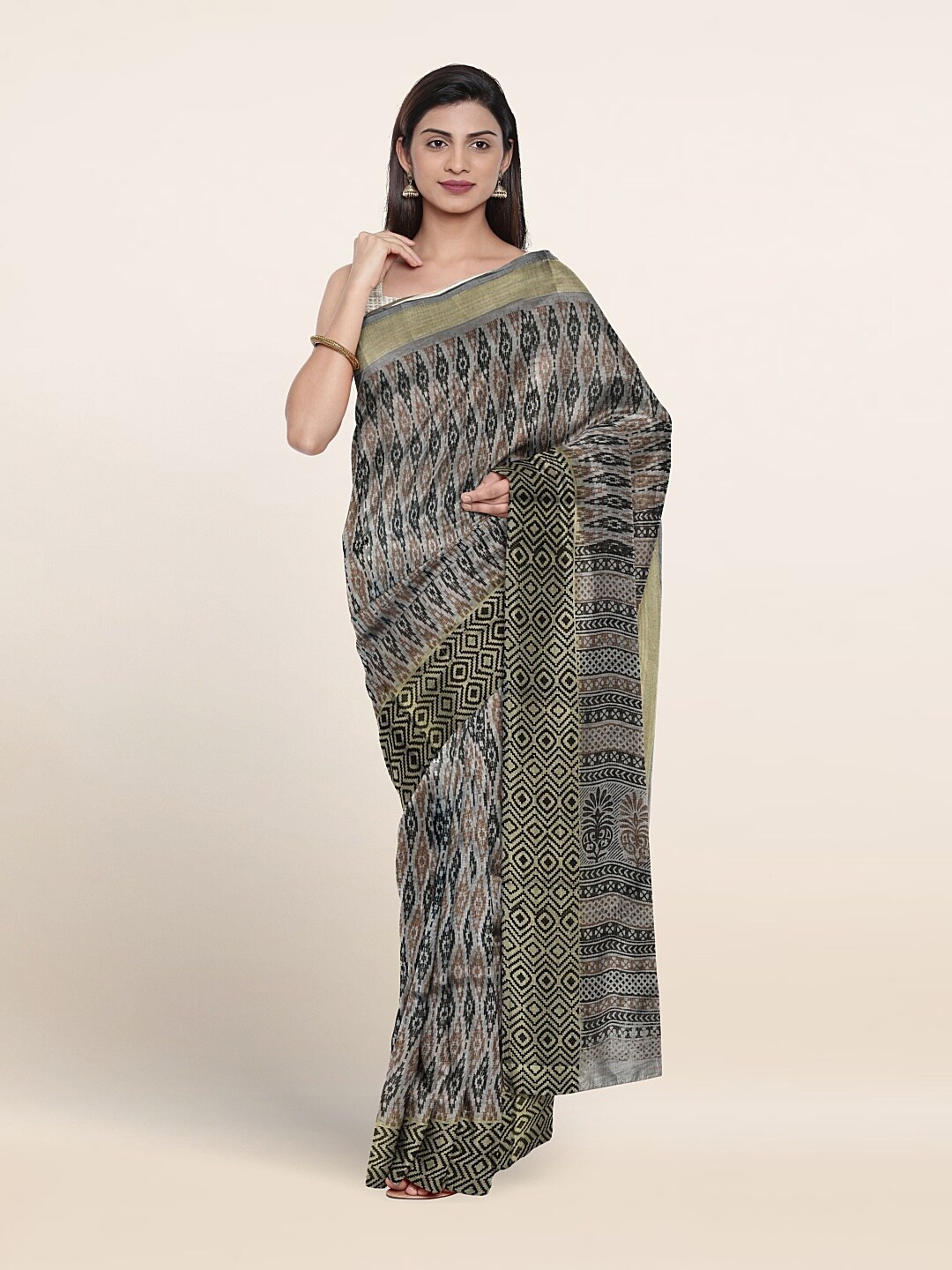 

Pothys Geometric Printed Zari Pure Cotton Saree, Grey
