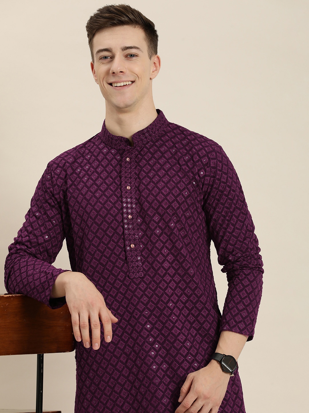 

HERE&NOW Men Ethnic Motifs Embroidered Chikankari Kurta, Purple