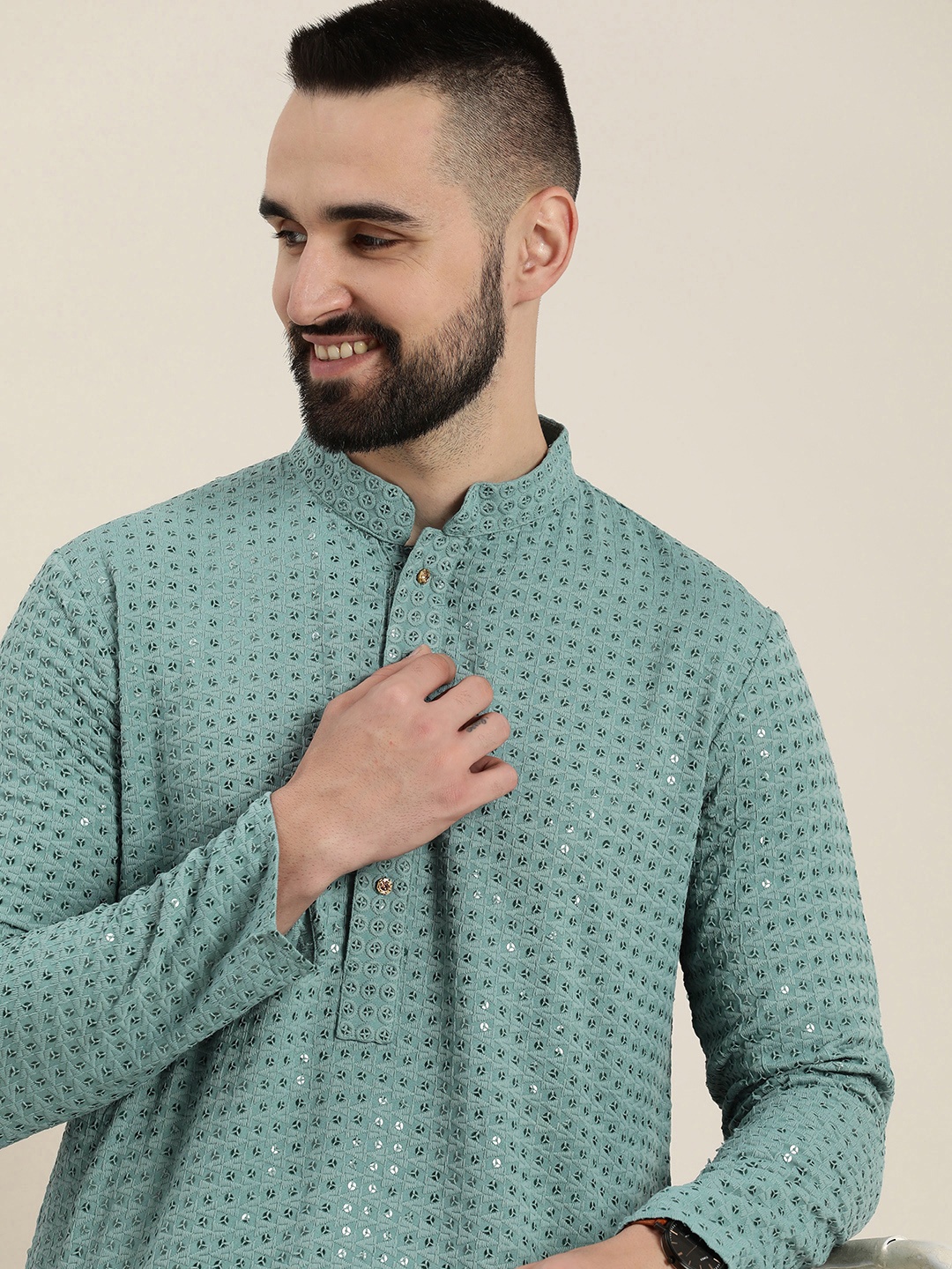 

HERE&NOW Men Geometric Embroidered Chikankari Kurta, Blue