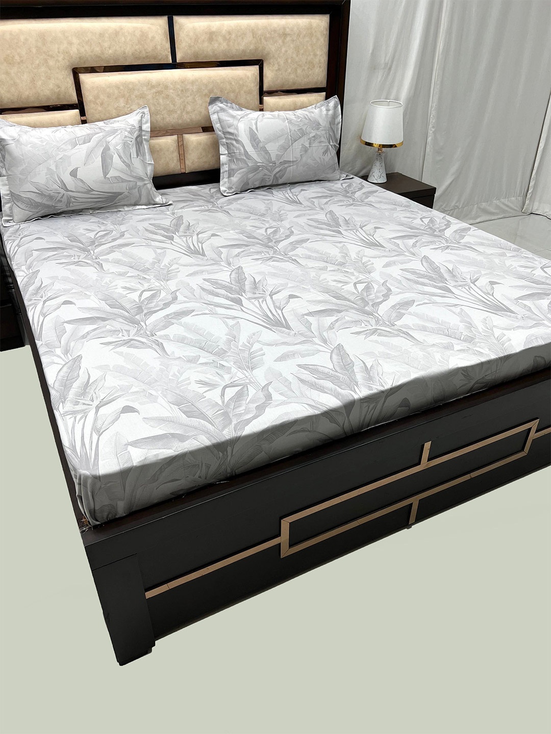 

Pure Decor Royal Divine Grey Floral Printed Pure Cotton 500 TC King Bedsheet Set
